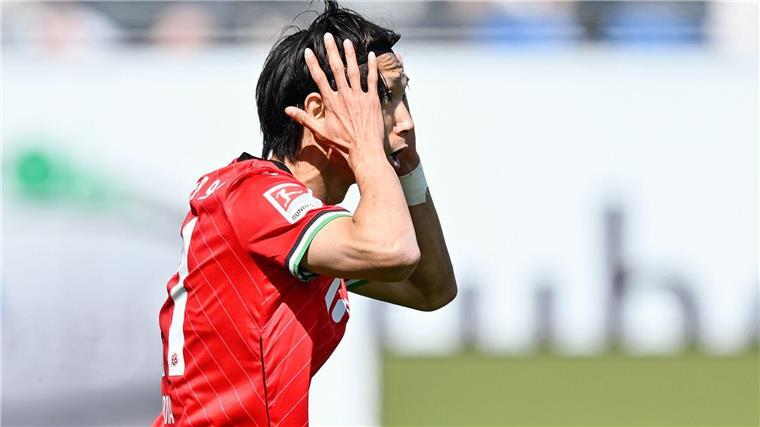 Nach Hornbys Blitztor: Hannover verliert in Darmstadt Nichts zu holen in Darmstadt: Sei Muroya und Hannover 96.