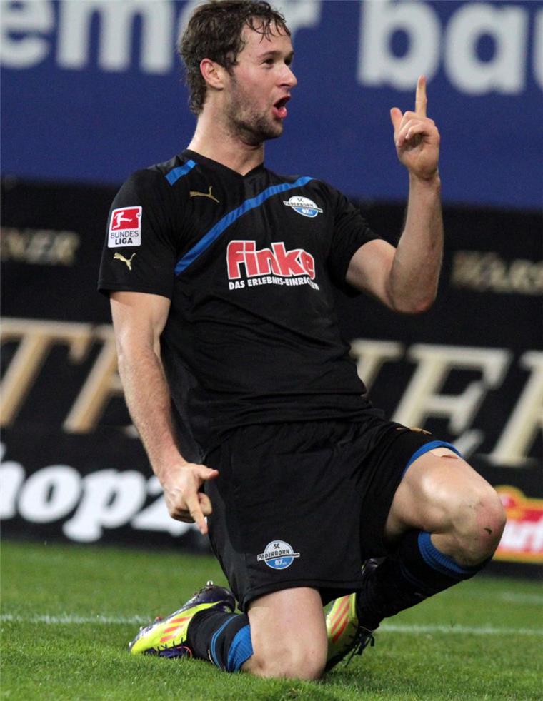Paderborns Profi Proschwitz sorgt für Skandal Nick Proschwitz, Stürmer des Zweitligisten SC Paderborn.