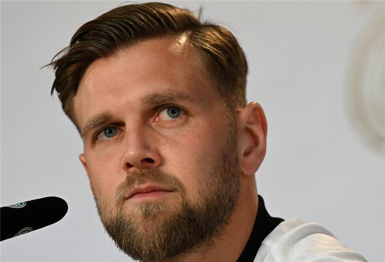 Werder-Sportchef Fritz rechnet nicht mit raschem Füllkrug-Abgang Werder Bremens Niclas Füllkrug