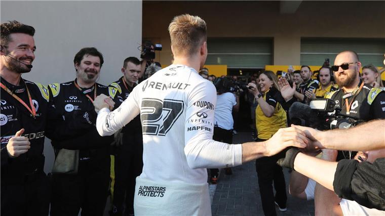 Nico Hülkenberg (M) musste Renault 2019 adieu sagen.