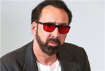 Nicolas Cage, Schauspieler aus den USA, hat seine Freundin geheiratet. Für ihn ist es die fünfte Ehe.