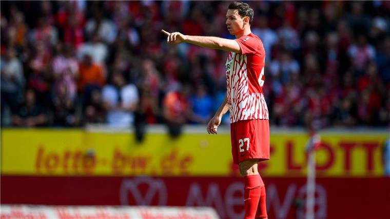 „Außergewöhnliche Verbindung“: Höfler bleibt bei Freiburg Nicolas Höfler bleibt beim SC Freiburg.