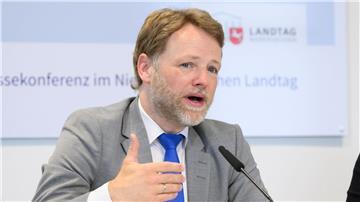 Niedersachsens Finanzminister Gerald Heere (Grüne) erwartet große Diskussionen zwsichen Ländern und dem Bund. (Archivbild)