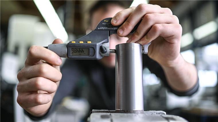 Im Handwerk noch viele offenen Lehrstellen Niedersachsens Handwerker suchen weiter nach Auszubildenden.