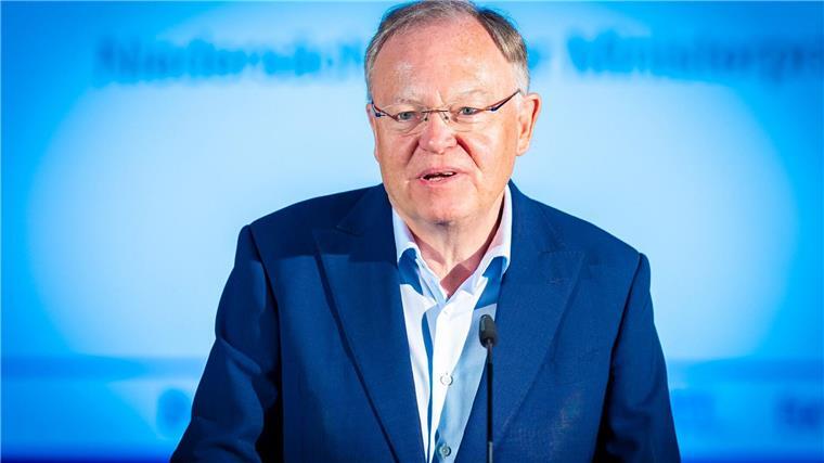 Niedersachsens Ministerpräsident Stephan Weil spricht in der Leibniz Universität Hannover.