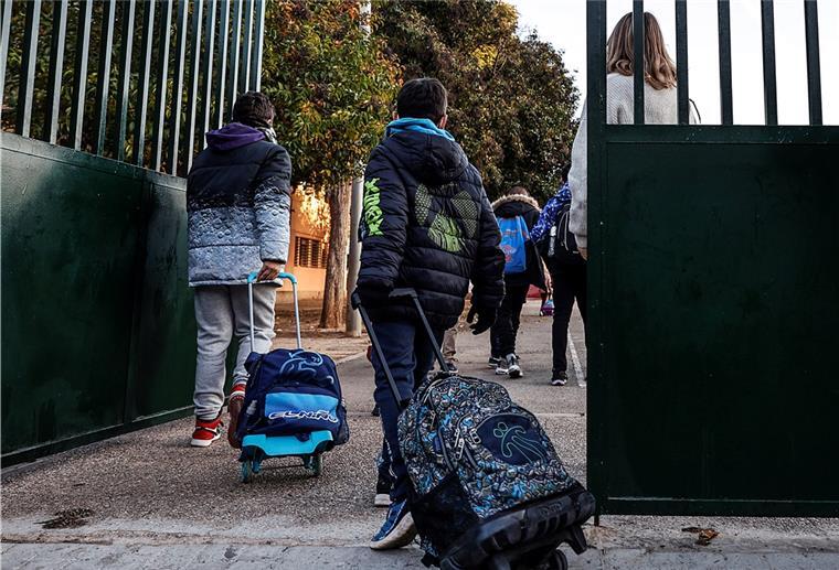 Wechsel- und Distanzunterricht sollen in Niedersachsen vermieden werden Niedersachsens Schulen können verschiedene Maßnahmen ergreifen.