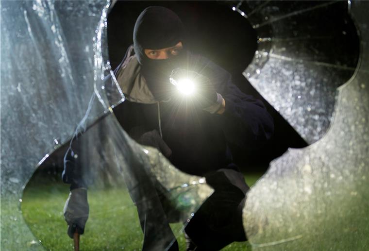 Bremerhaven: Polizei zeigt, wie man sich vor Einbrechern schützen kann Niemand in Bremerhaven möchte Opfer eines Einbruchs werden.