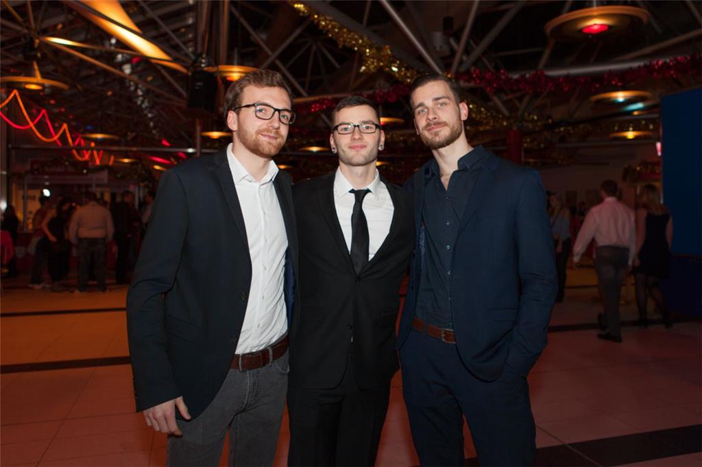 Nils, Karl und Dennis in Partystimmung beim Weihnachtszauber 2017 in der Bremerh...