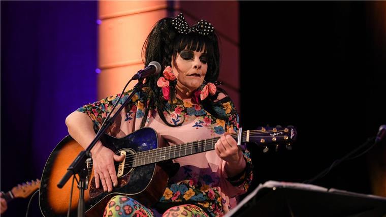 Nina Hagen begann mit Punk, heute spielt sie auch Gospel oder Blues. (Archivbild)