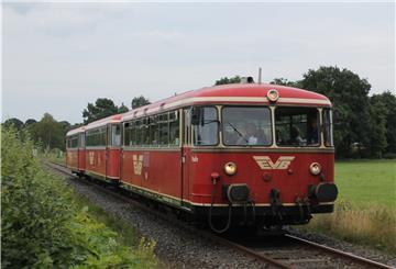 Noch befördert „nur“ der Moorexpress Fahrgäste zwischen Stade und Bremen. Das soll sich in Zukunft schnellstmöglich ändern. So fordert es der Moorexpress-Förderverein.
