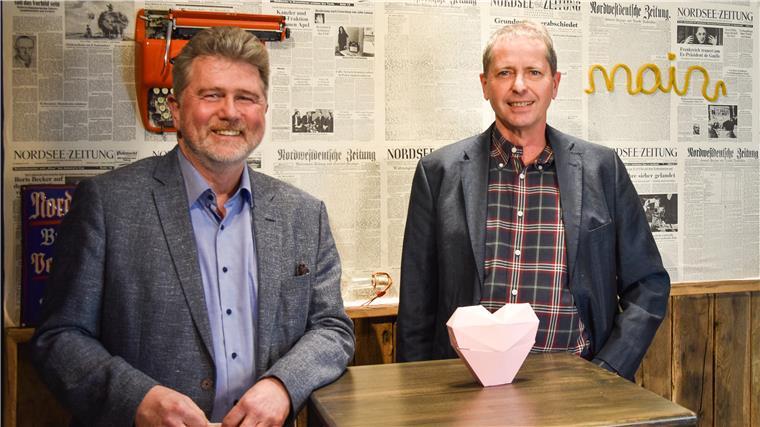 Chefärzte auf dem Absprung: Was das für die Patienten bedeutet Die Kardiologen Dr. Wolfgang Dausch (links) und Prof. Rüdiger Dißmann beim Gesundheitstalk der Nordsee-Zeitung.