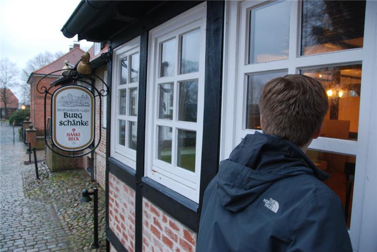 Bad Bederkesa: Burgschänke bereits seit Mai geschlossen Noch immer hat die Gaststätte Burgschänke keinen Pächter gefunden.