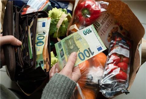Einkäufe und Bargeld