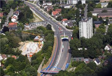 Tunneleinfahrt