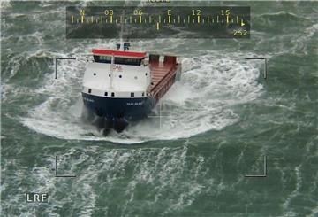 Nördlich vor den Ostfriesischen Inseln Borkum und Juist ist der Frachter Peak Bilbao bei schwerer See nach einem Maschinenschaden manövrierunfähig havariert. 