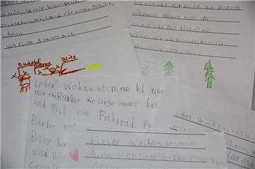 Nordholzer Grundschüler haben Wunschzettel an den Weihnachtsmann geschrieben.