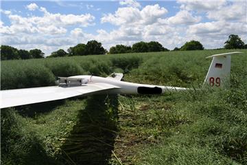 Notlandung auf einer Wiese bei Hambergen.
