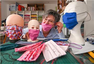 Nun wollen auch der Kreativtreff und der Handarbeitskreis der Kirchengemeinde Blexen mit der Produktion von Schutzmasken beginnen.