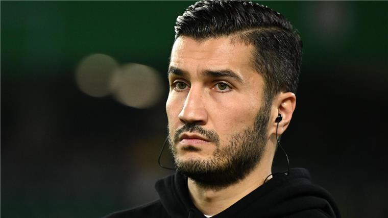 BVB mit zehn Ausfällen im Topspiel - Auch Kobel nicht dabei Nuri Sahin steckt als BVB-Trainer in einer schwierigen Situation
