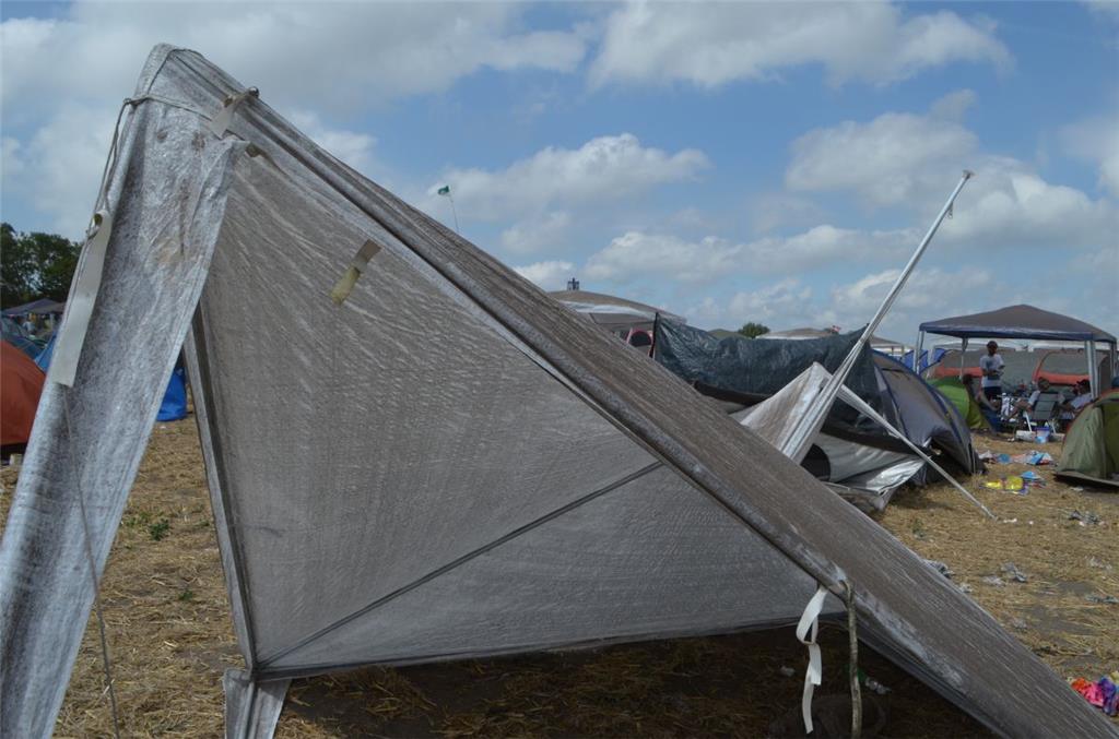 Ob jemand noch den Pavillon mitnimmt? Foto: Overschmidt