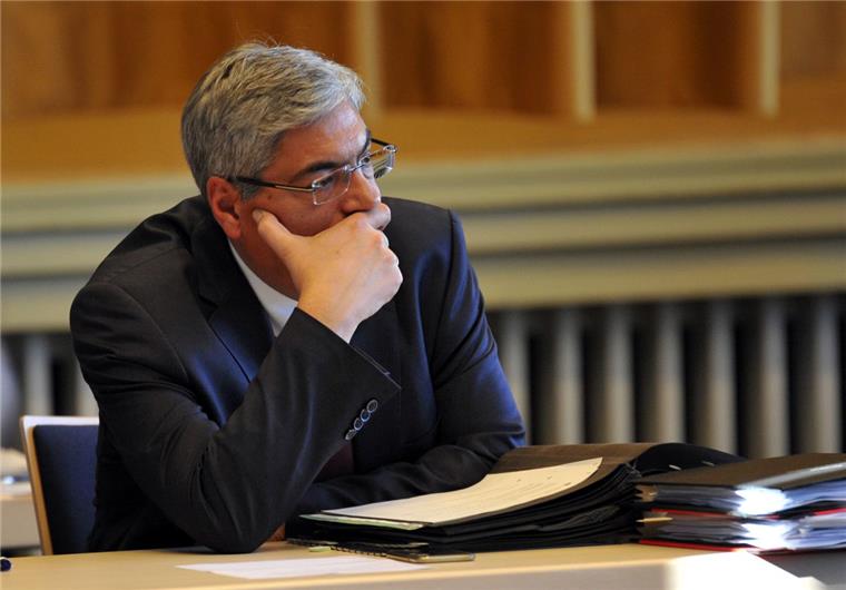 Zoff in der Verwaltungsspitze: Oberbürgermeister Melf Grantz hat sich wieder mit der Leiterin des Rechnungsprüfungsamts angelegt. Er schreibt ihr vor, wie sie ihr Personal zu führen hat.