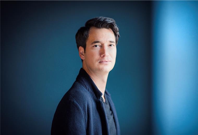 Ökonom Andreas Barthelmess: Uns erwarten unruhige Zeiten Ökonom Barthelmess hat sich in seinem Buch mit der digitalen Zerstörung und ihren Folgen für Europa beschäftigt.