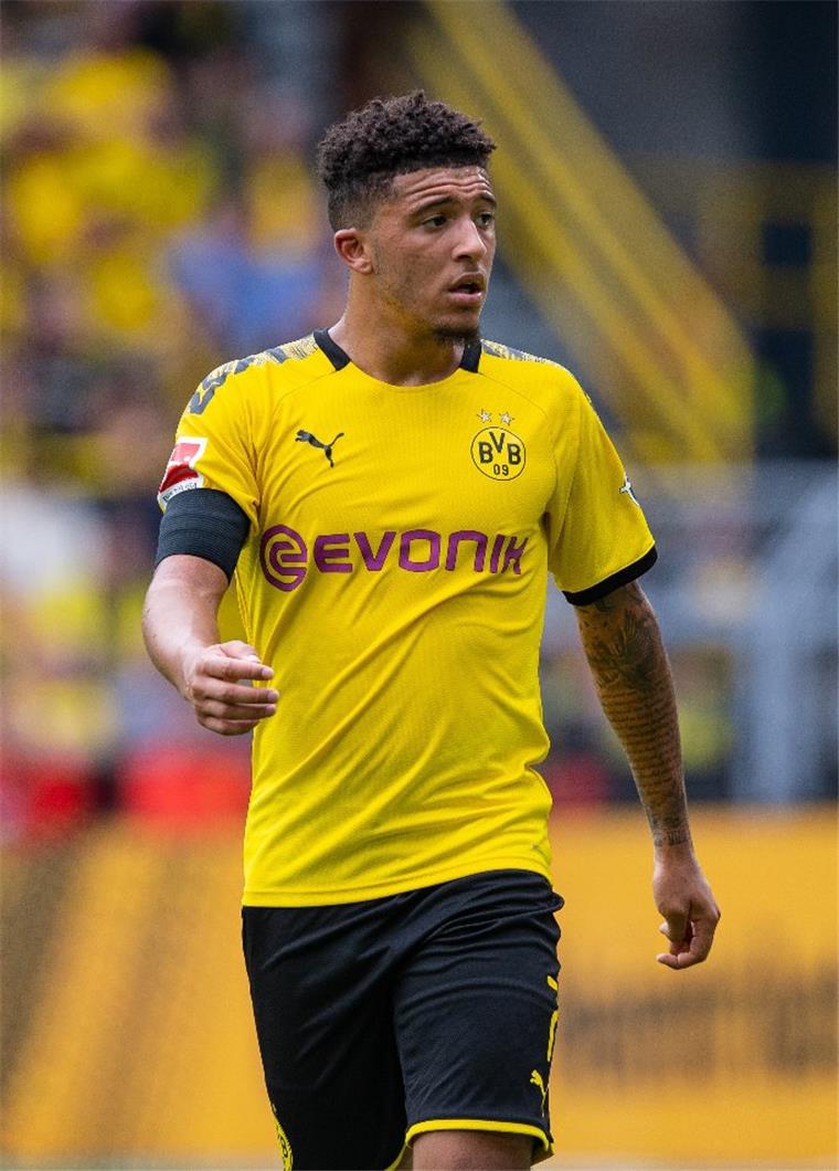 Dortmund: BVB-Trainer streicht Sancho aus Kader Offenbar darf Jadon Sancho heute Abend nicht für Dortmund auf den Platz.