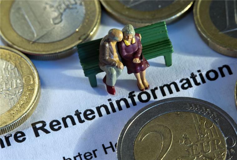 Thema Rente: Bremerhavener Experte hält nichts von privat finanzierter Altersvorsorge Ohne eine nachhaltige Rentenreform droht vielen Menschen im Alter Armut.