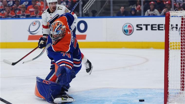 Oilers verlieren Final-Krimi nach doppelter Verlängerung Oilers-Goalie Stuart Skinner kann die Führung der Panthers nicht verhindern.