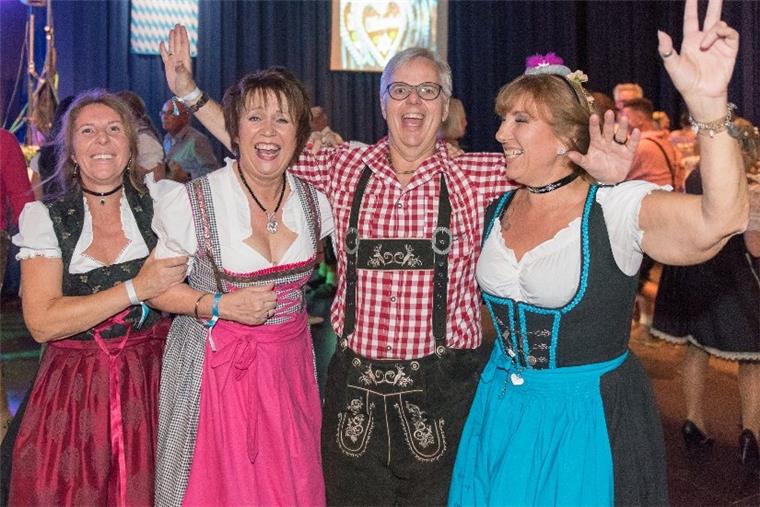 Oktoberfest in der Bremerhavener Stadthalle.