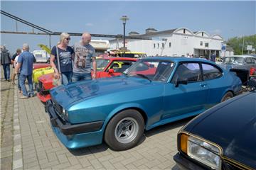 Oldtimer-Treffen und Bauernmarkt im Schaufenster Fischerhafen. Martina Giehle mi...
