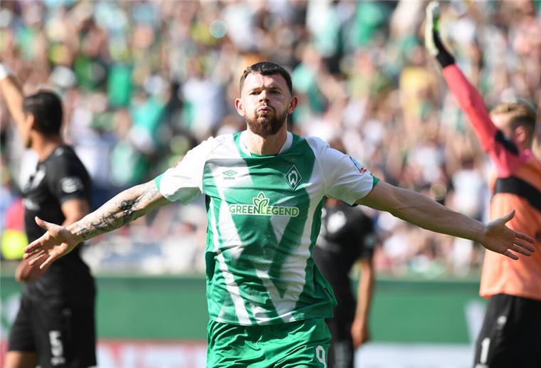 Pause für Werder-Stürmer Burke: Kein Einsatz gegen Schalke Werders Oliver Burke