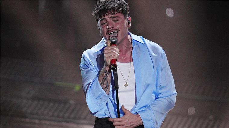 Sanremo-Gewinner Olly verzichtet auf ESC-Teilnahme Olly hatte das Sanremo-Festival 2025 gewonnen. (Archivbild)