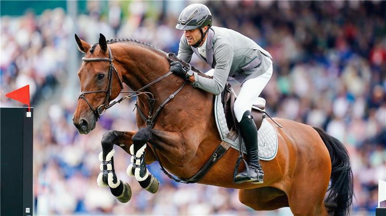 Meyer-Zimmermann verpasst Sieg beim Super Grand Prix Olympiasieger Christian Kukuk hatte mit der Entscheidung beim Super Grand Prix nichts zu tun.