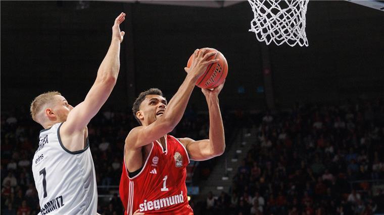 Herbert-Debüt: Bayern-Basketballer gewinnen gegen Chemnitz Oscar da Silva war Bayerns Topscorer gegen Chemnitz.