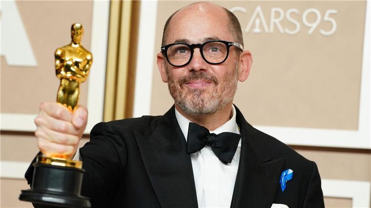 Edward Bergers Vatikan-Thriller „Konklave“ kommt im November Oscar-Gala 2023: Regisseur Edward Berger holt mit „Im Westen nichts Neues“ für Deutschland unter anderem den Academy Award für den besten internationalen Spielfilm (Archivfoto)