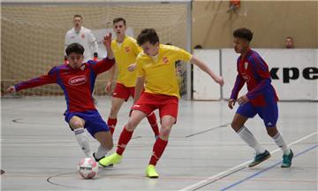 Packende Spiele gab es am Samstag und Sonntag beim internationalen A-Juniorenfußballturnier des 1. FC Nordenham in der Sporthalle Mitte.