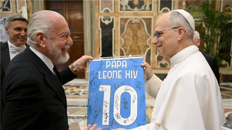 Papst Leo XIV.: Sport ist ein Weg, Frieden zu schaffen Papst Leo XIV. hat auch den SSC Neapel empfangen.