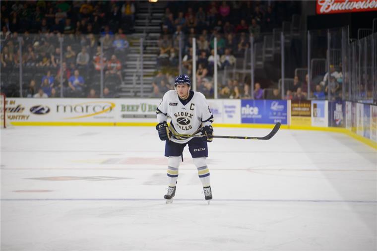 Parker Tuomie auf Mission Titelverteidigung Parker Tuomie steht mit den Sioux Falls Stampede erneut in den Playoffs der USHL. Foto Sioux Falls Stampede