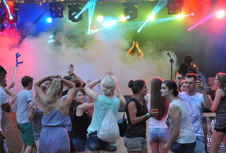 Tossenser Andys-Festival ist Geschichte Party auf dem platten Land - das „Andys“ wuchs und wuchs mit jeder neuen Auflage und lockte schon bald auch viele Besucher von außerhalb an.
