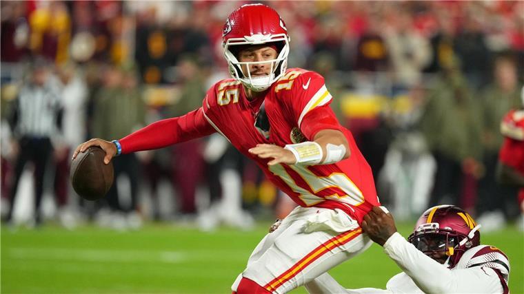 Dritter Sieg in Folge: Chiefs untermauern Topform Patrick Mahomes warf drei Touchdowns, aber auch zwei Interceptions,