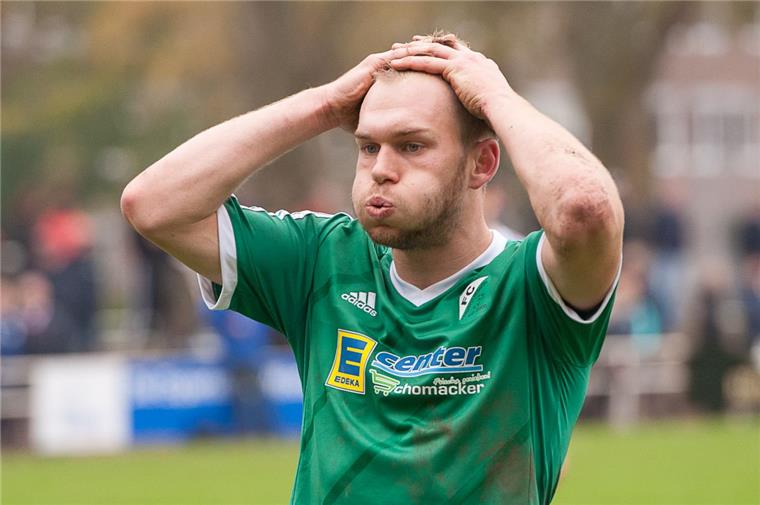Es "müllert" beim FC Hagen/Uthlede Patrick Müller ist derzeit der beste Torjäger der Region. Foto Adebahr