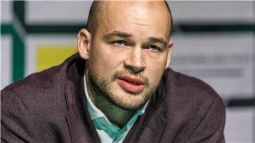 Paul Drux muss sich an sein neues Leben noch gewöhnen.