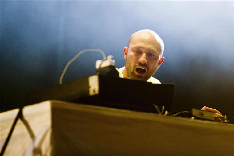 Deichbrand-Countdown: Paul Kalkbrenner Paul Kalkbrenner legt beim Deichbrand am Freitag, 22. Juli, ab 0.30 Uhr auf der Water Stage auf.