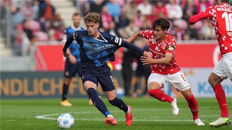 Heidenheims Wanner für deutsche U21 diesmal offen Paul Wanner (l.) gehört in Heidenheim bislang zu den besten Spielern in dieser Saison.