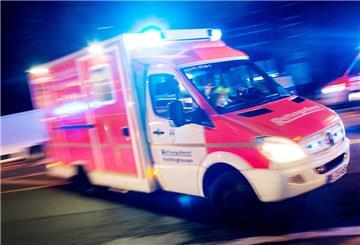 Per Rettungswagen wurde das verletzte Mädchen von Zeven ins Rotenburger Krankenhaus gefahren (Symbolbild).