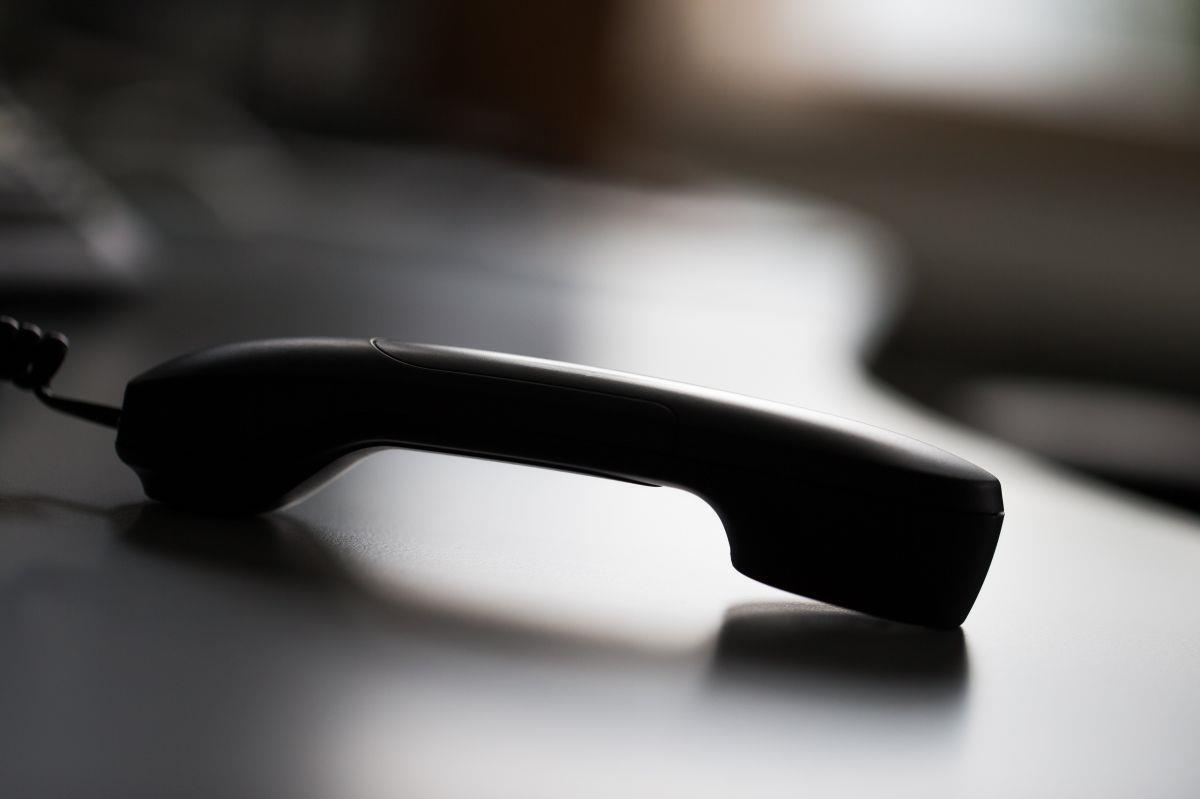 Per Telefon versuchen Betrüger an die Kreditkartendaten von Hotelgästen zu kommen. Die Polizei Bremerhaven warnt.