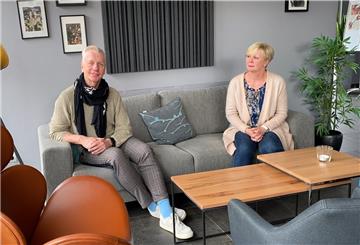 Per Video kommen Andrea und Horst Beer in die heimischen Wohnzimmer und zeigen neue Choreografien und Folgen.