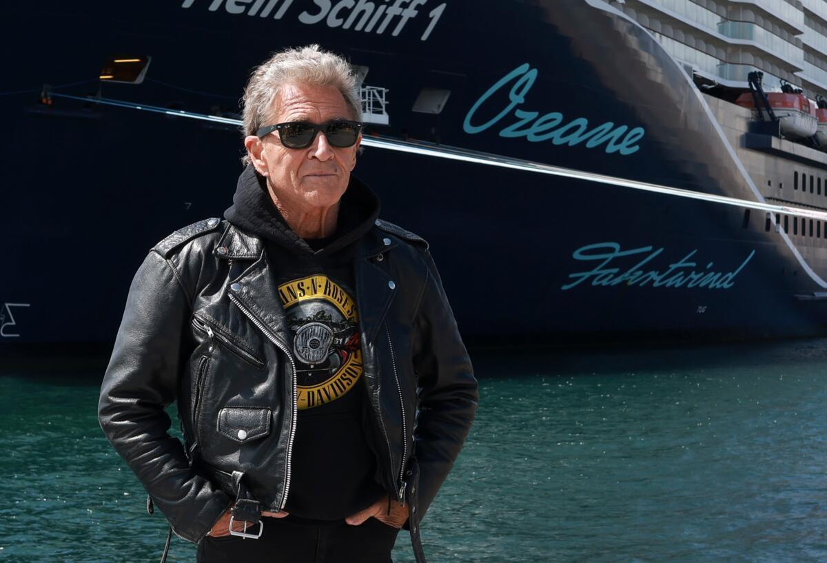Peter Maffay live auf dem Mittelmeer: Kreuzfahrt mit Kultfaktor Peter Maffay steht vor der Mein Schiff 1