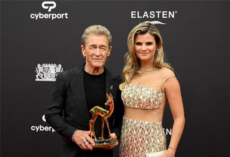 Auch Rocker werden älter: Peter Maffay wird 75 Peter Maffay hat unzählige Awards erhalten, darunter den Bambi in der Kategorie „Legende“. Oft an seiner Seite: Ehefrau Hendrikje Balsmeyer. (Archivbild)